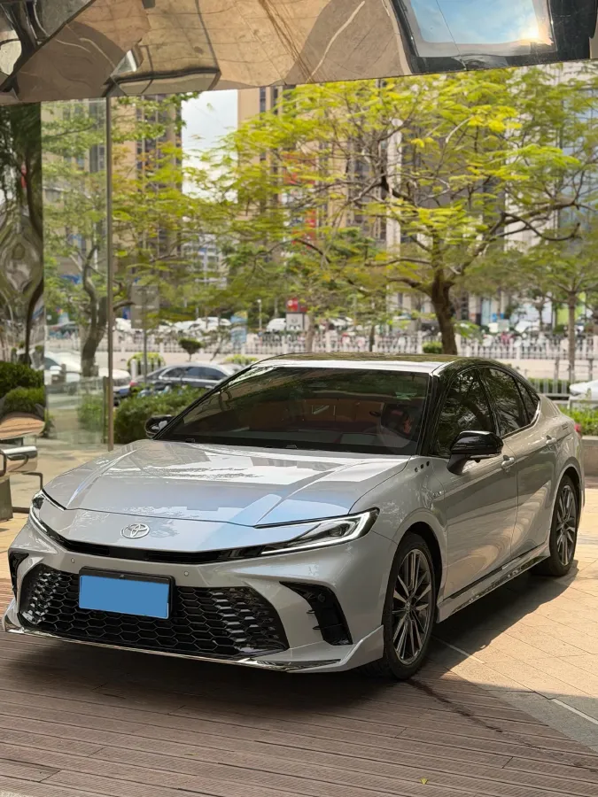 2024 Toyota Camry 2.0L 152HP L4 E-CVT Hybrid,autocango,china used car exporter,china ev exporter,chinese used car exporter,chinese used ev exporter