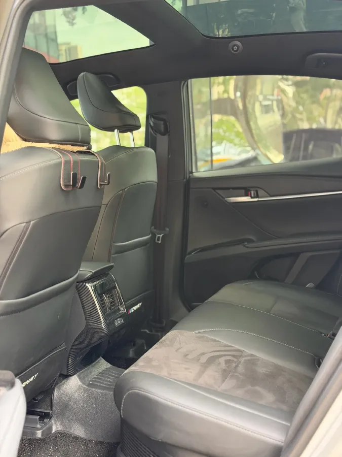 2024 Toyota Camry 2.0L 152HP L4 E-CVT Hybrid,autocango,china used car exporter,china ev exporter,chinese used car exporter,chinese used ev exporter