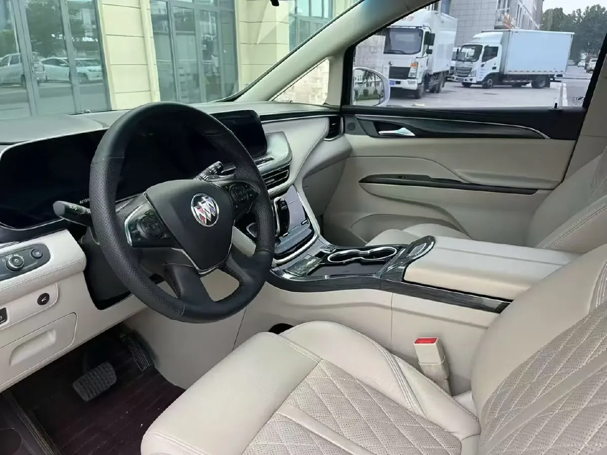 2022 Buick GL8 2.0T 237HP L4 9AT,autocango,china used car exporter,china ev exporter,chinese used car exporter,chinese used ev exporter