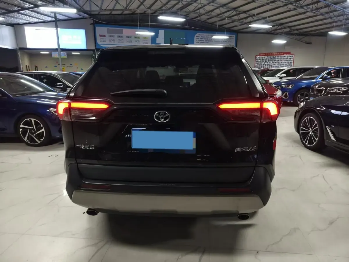2023 Toyota RAV4 2.0L 171HP L4 CVT,autocango,china used car exporter,china ev exporter,chinese used car exporter,chinese used ev exporter