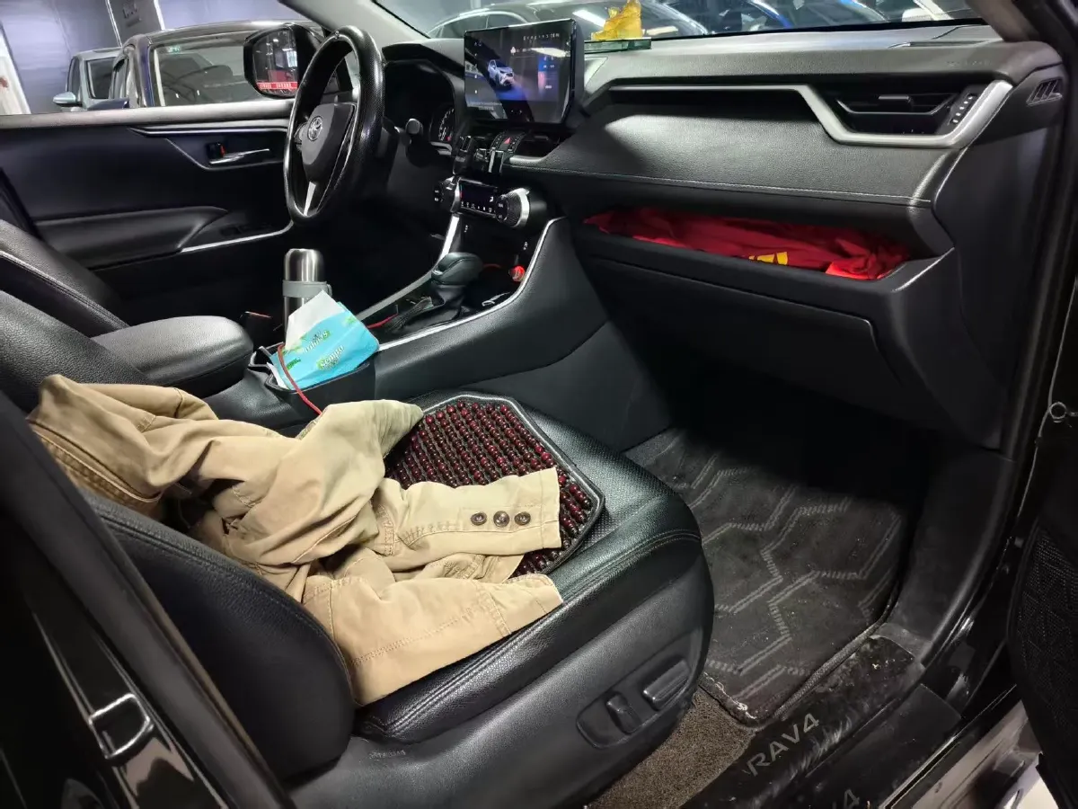 2023 Toyota RAV4 2.0L 171HP L4 CVT,autocango,china used car exporter,china ev exporter,chinese used car exporter,chinese used ev exporter