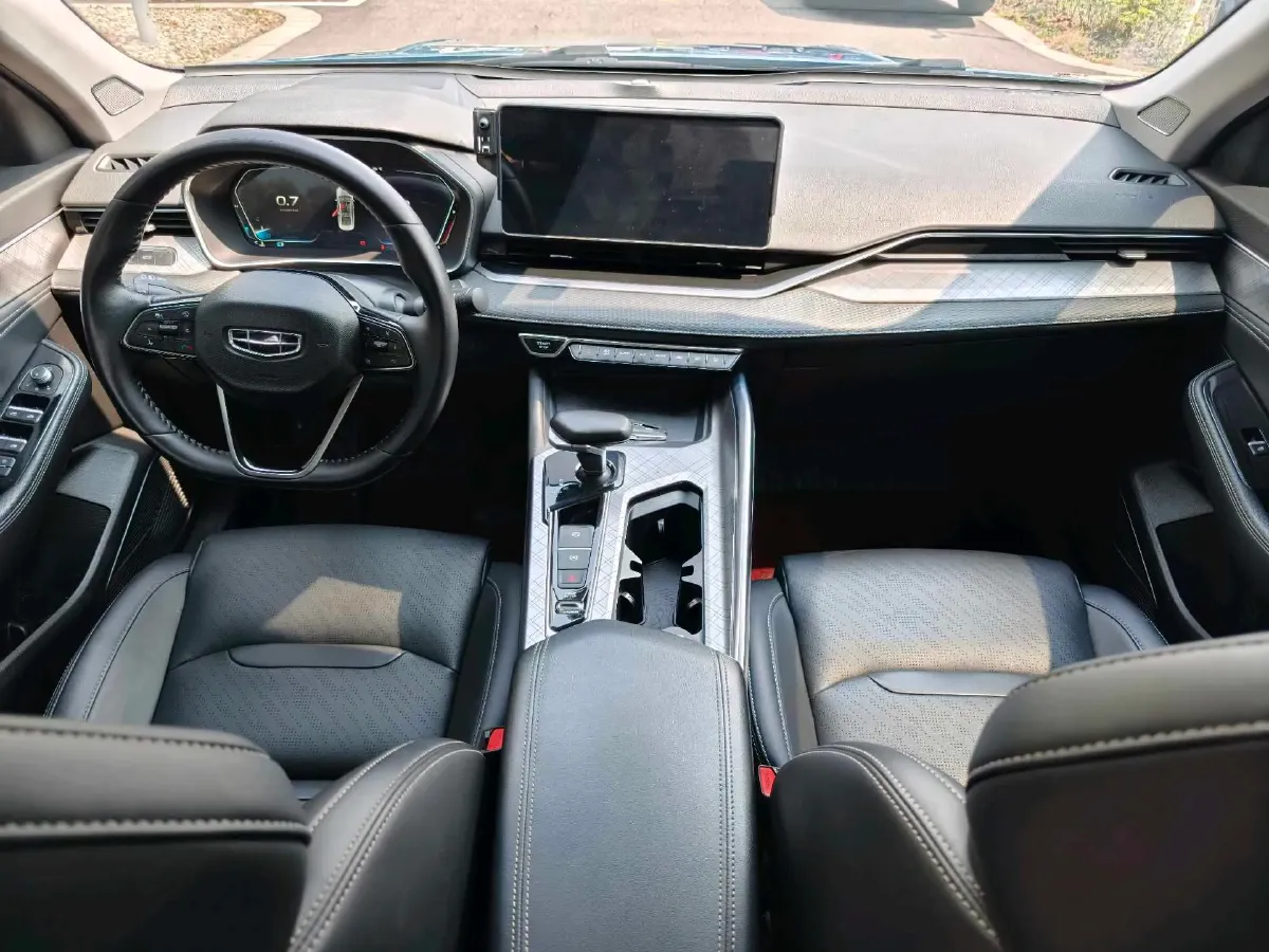 2021 Geely Preface 2.0T 190HP L4 7DCT,autocango,china used car exporter,china ev exporter,chinese used car exporter,chinese used ev exporter