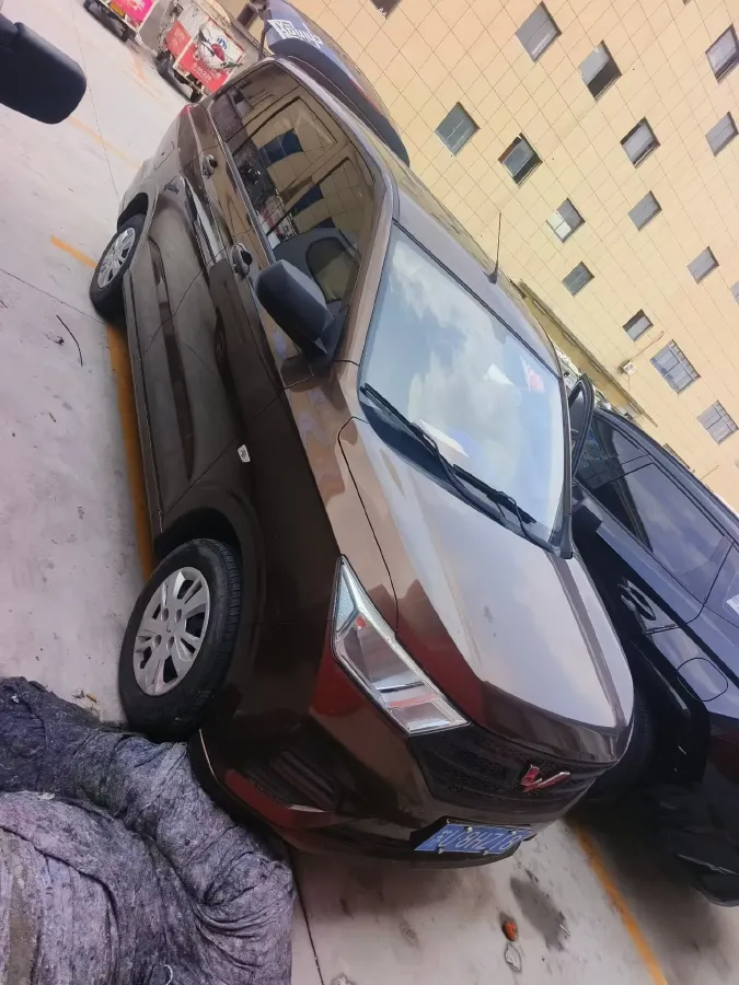 2019 WuLing HongGuang 1.5L 99HP L4 6MT,autocango,china used car exporter,china ev exporter,chinese used car exporter,chinese used ev exporter