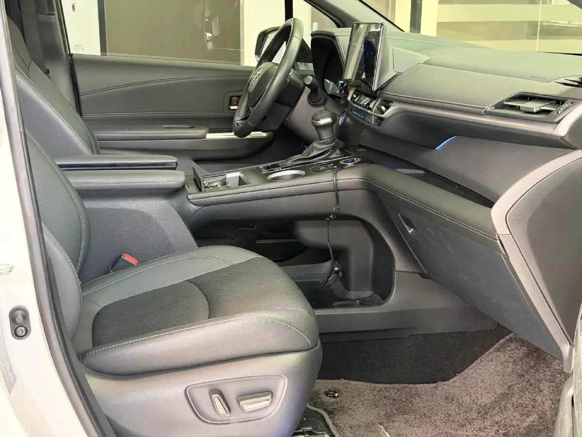 2021 Toyota Sienna 2.5L 192HP L4 E-CVT Hybrid,autocango,china used car exporter,china ev exporter,chinese used car exporter,chinese used ev exporter