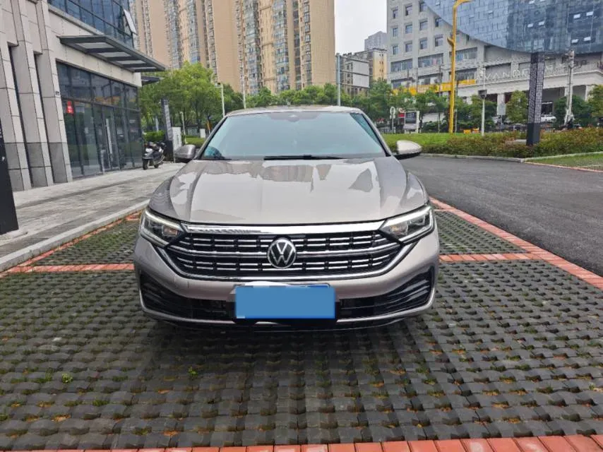 2023 Volkswagen Sagitar 1.5T 160HP L4 7DCT,autocango,china used car exporter,china ev exporter,chinese used car exporter,chinese used ev exporter