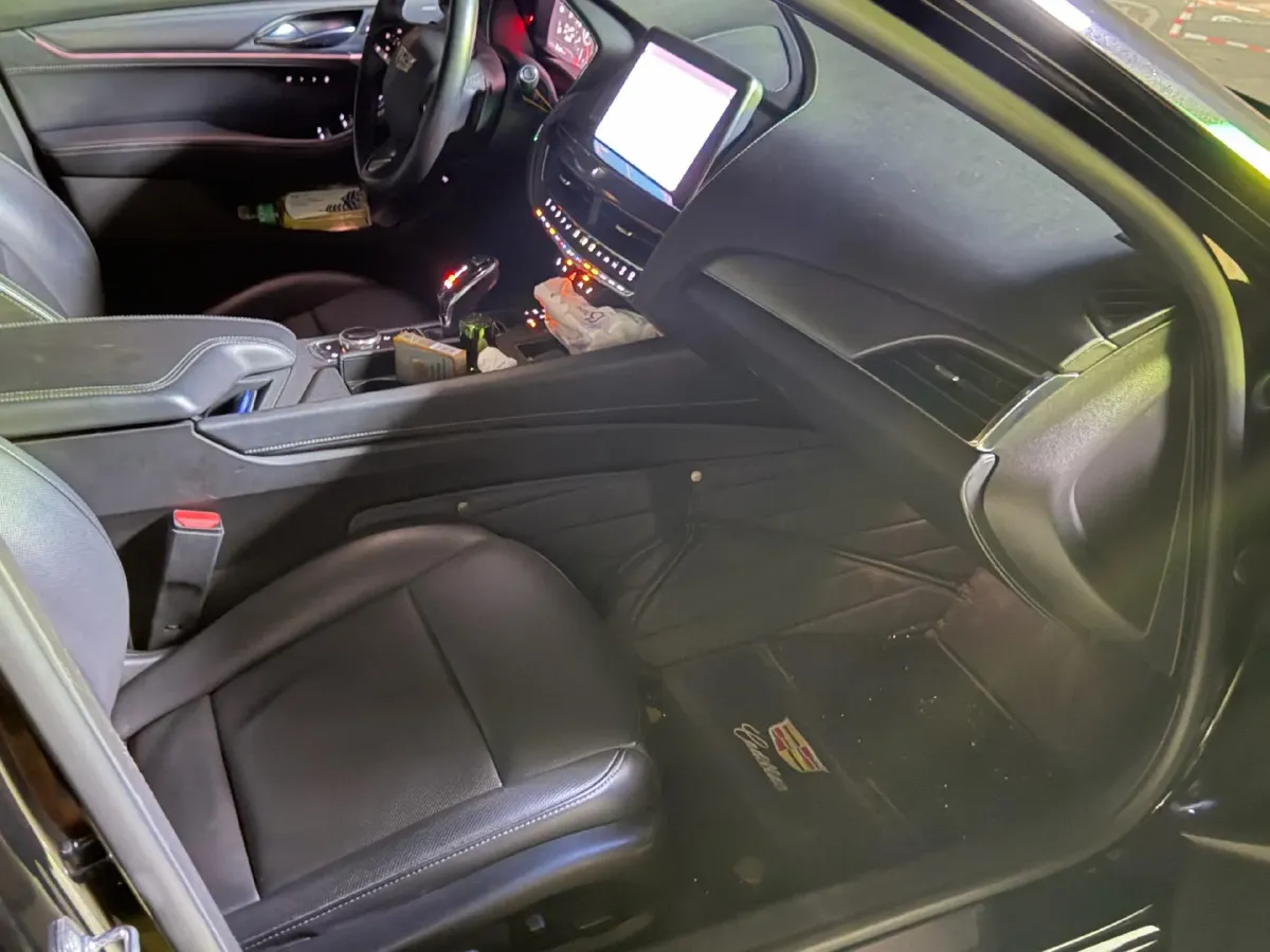 2022 Cadillac CT5 2.0T 237HP L4 10AT,autocango,china used car exporter,china ev exporter,chinese used car exporter,chinese used ev exporter