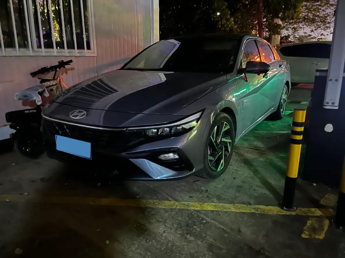 2022 Hyundai Elantra 1.5L 115HP L4 CVT,autocango,china used car exporter,china ev exporter,chinese used car exporter,chinese used ev exporter