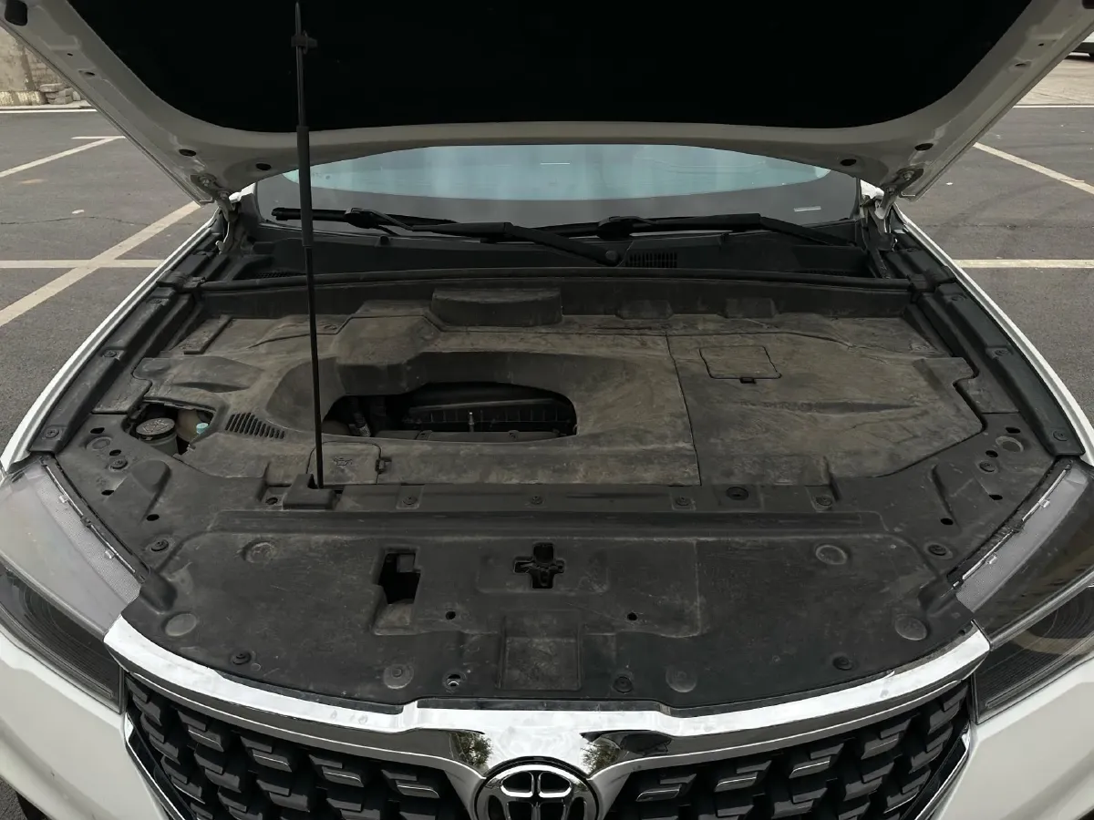 2018 Brilliance Auto V7 1.6T 204HP L4 7DCT,autocango,china used car exporter,china ev exporter,chinese used car exporter,chinese used ev exporter