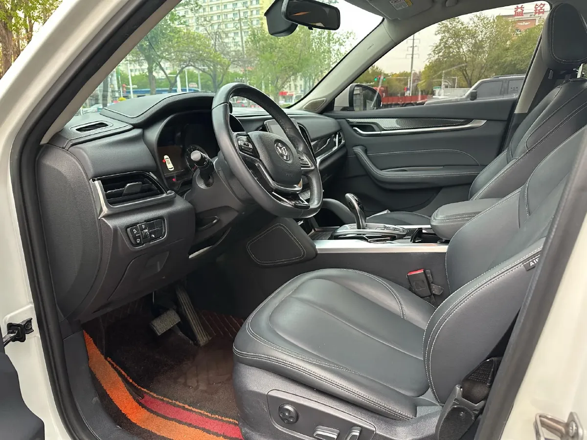 2018 Brilliance Auto V7 1.6T 204HP L4 7DCT,autocango,china used car exporter,china ev exporter,chinese used car exporter,chinese used ev exporter