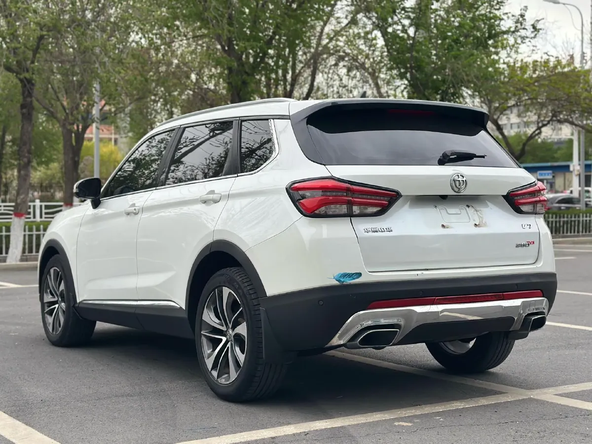 2018 Brilliance Auto V7 1.6T 204HP L4 7DCT,autocango,china used car exporter,china ev exporter,chinese used car exporter,chinese used ev exporter