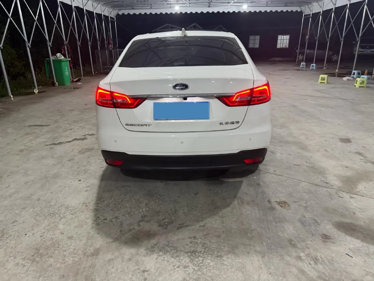 2019 Ford Escort 1.5L 122HP L3 6AT,autocango,china used car exporter,china ev exporter,chinese used car exporter,chinese used ev exporter