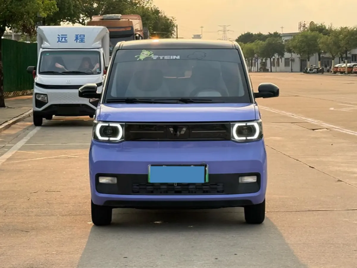 2021 WuLing HongGuang MINI EV BEV 13.8KWH,autocango,china used car exporter,china ev exporter,chinese used car exporter,chinese used ev exporter