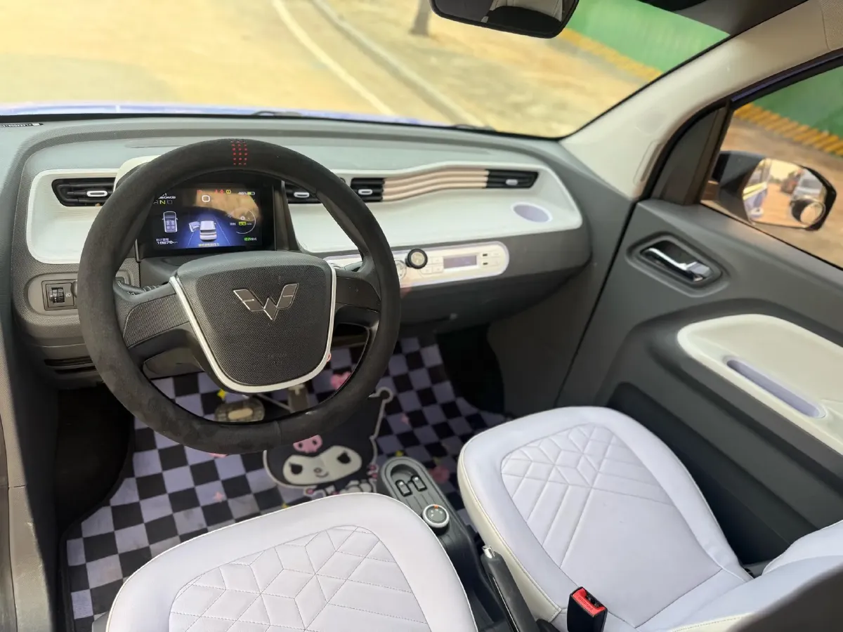 2021 WuLing HongGuang MINI EV BEV 13.8KWH,autocango,china used car exporter,china ev exporter,chinese used car exporter,chinese used ev exporter