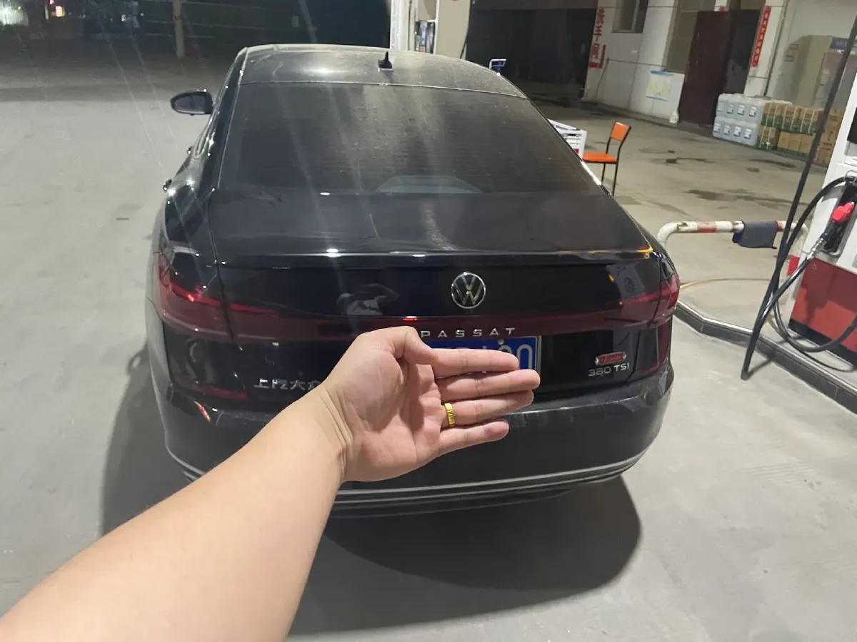 2025 Volkswagen Passat 2.0T 220HP L4 7DCT,autocango,china used car exporter,china ev exporter,chinese used car exporter,chinese used ev exporter