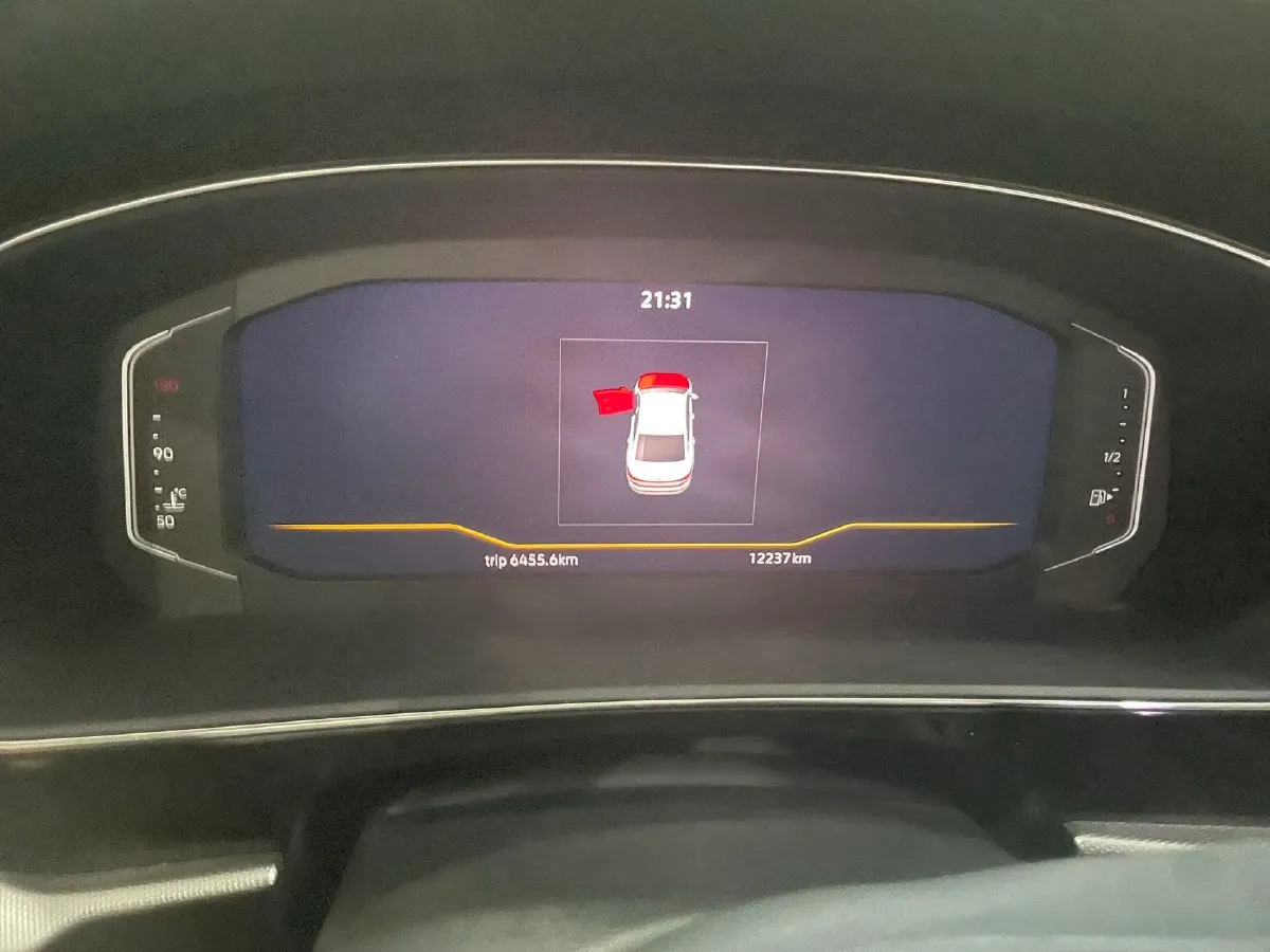 2025 Volkswagen Passat 2.0T 220HP L4 7DCT,autocango,china used car exporter,china ev exporter,chinese used car exporter,chinese used ev exporter