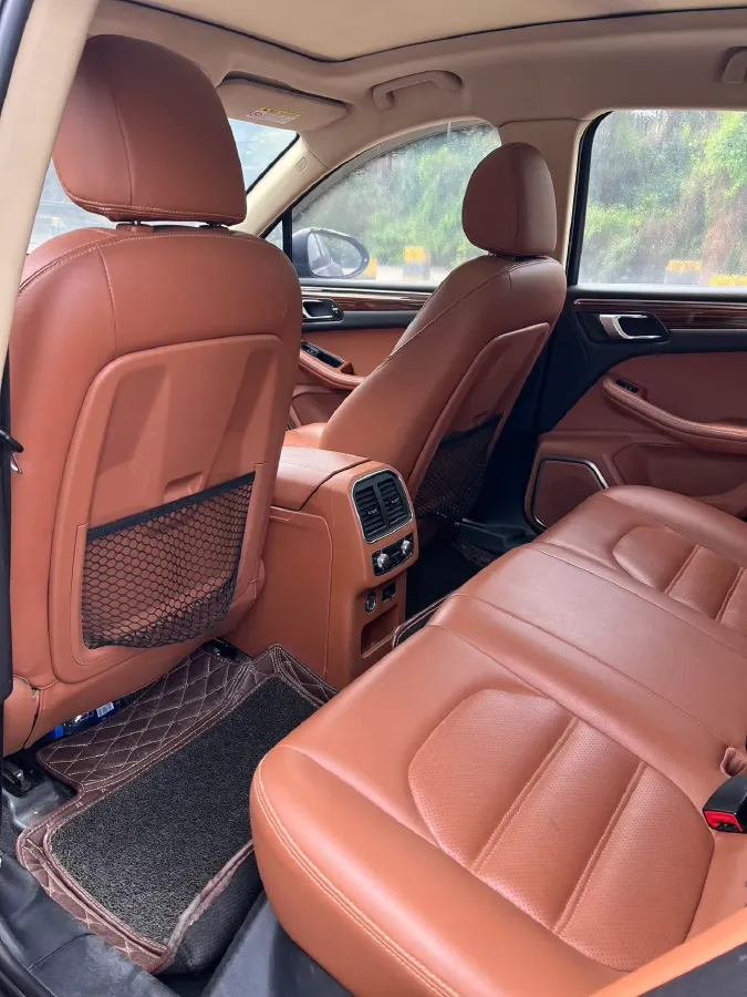 2017 Zotye SR9 2.0T 190HP L4 6DCT,autocango,china used car exporter,china ev exporter,chinese used car exporter,chinese used ev exporter