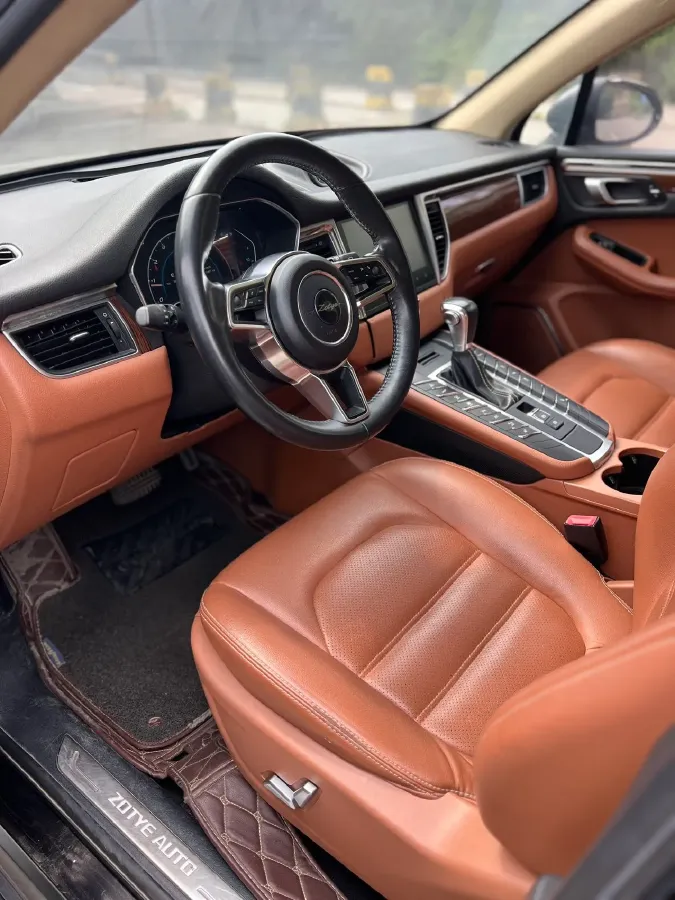 2017 Zotye SR9 2.0T 190HP L4 6DCT,autocango,china used car exporter,china ev exporter,chinese used car exporter,chinese used ev exporter