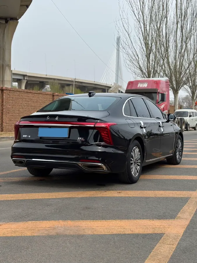 2023 HongQi H5 1.5T 169HP L4 7DCT,autocango,china used car exporter,china ev exporter,chinese used car exporter,chinese used ev exporter