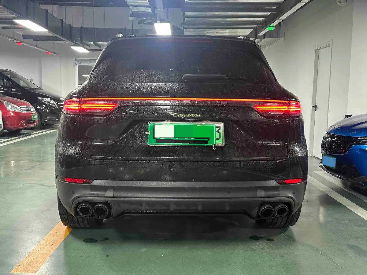2023 Porsche Cayenne 2.0T 252HP L4 8AT PHEV 17.9KWH,autocango,china used car exporter,china ev exporter,chinese used car exporter,chinese used ev exporter