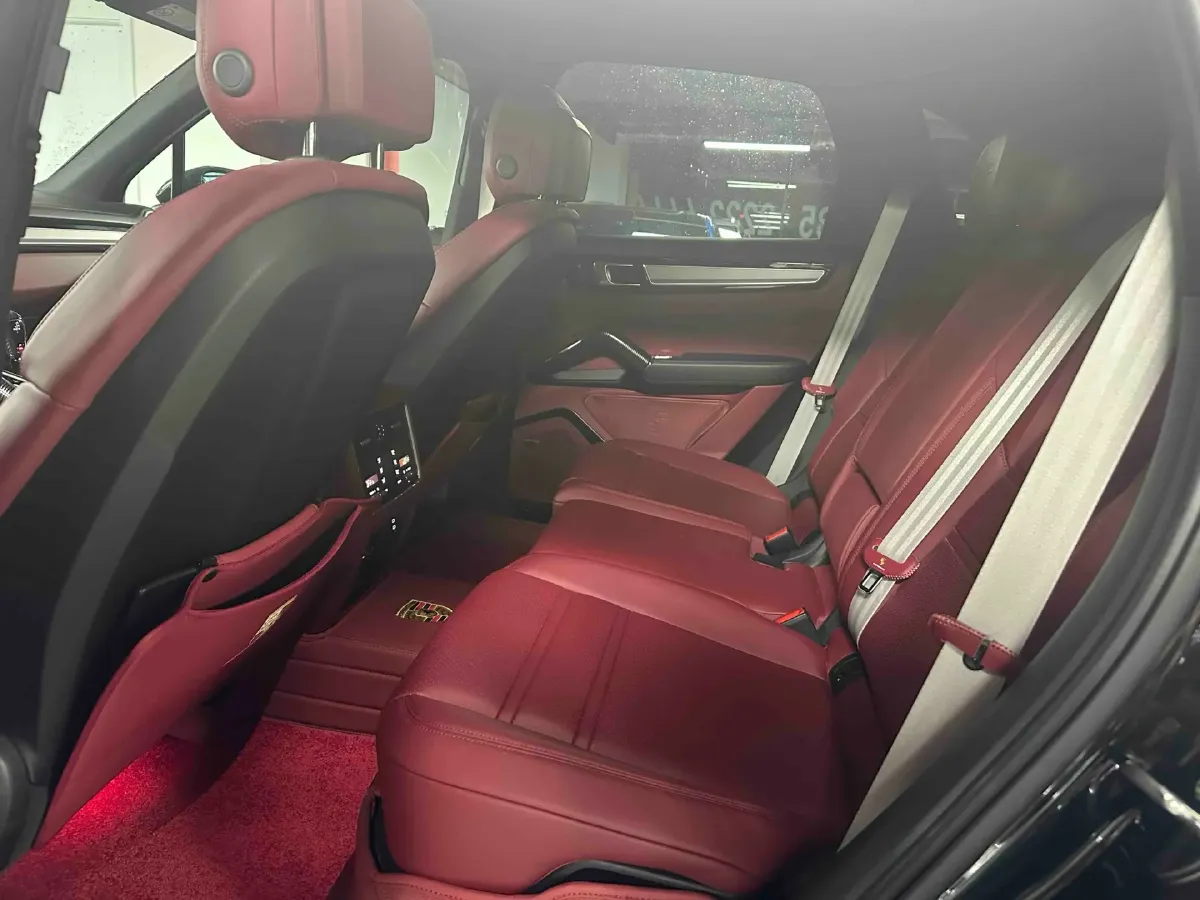 2023 Porsche Cayenne 2.0T 252HP L4 8AT PHEV 17.9KWH,autocango,china used car exporter,china ev exporter,chinese used car exporter,chinese used ev exporter