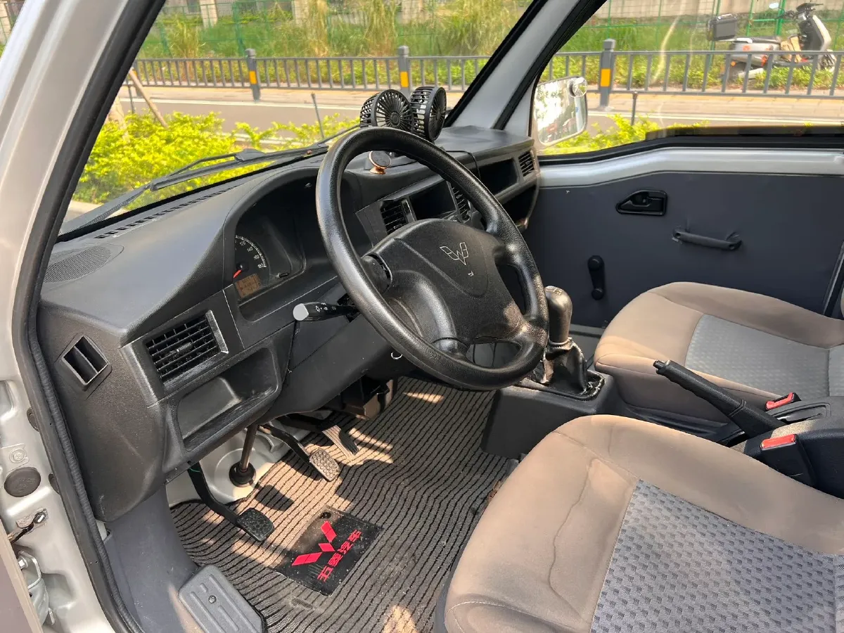 2020 WuLing ZhiGuang Mini Truck 1.2L 76HP L4 5MT,autocango,china used car exporter,china ev exporter,chinese used car exporter,chinese used ev exporter