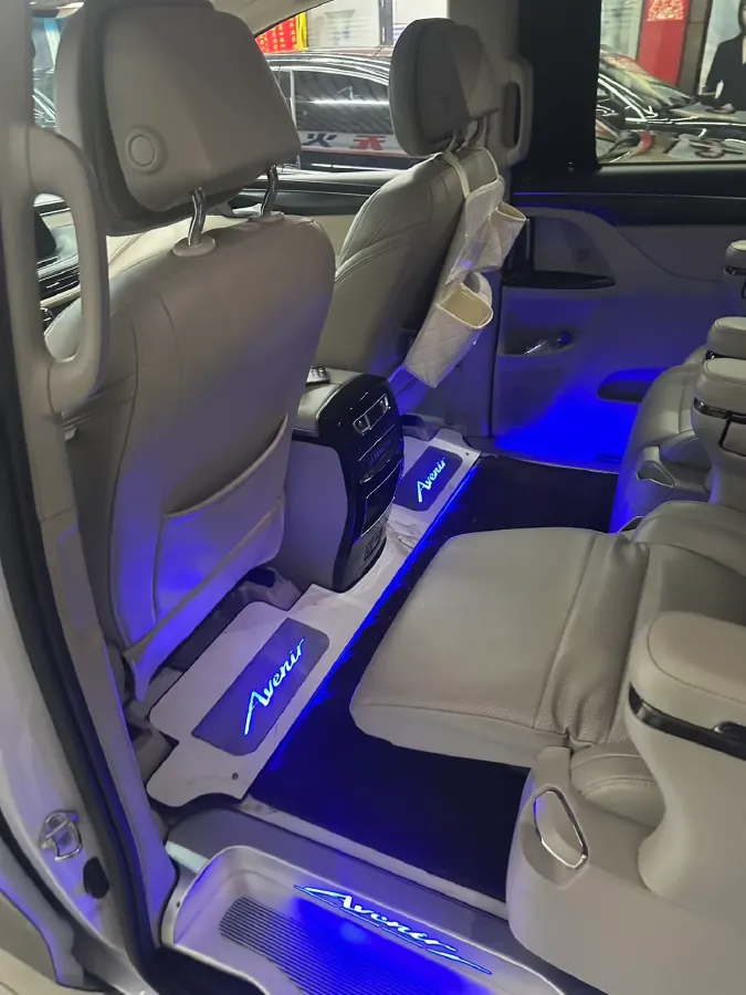 2022 Buick GL8 2.0T 237HP L4 9AT,autocango,china used car exporter,china ev exporter,chinese used car exporter,chinese used ev exporter