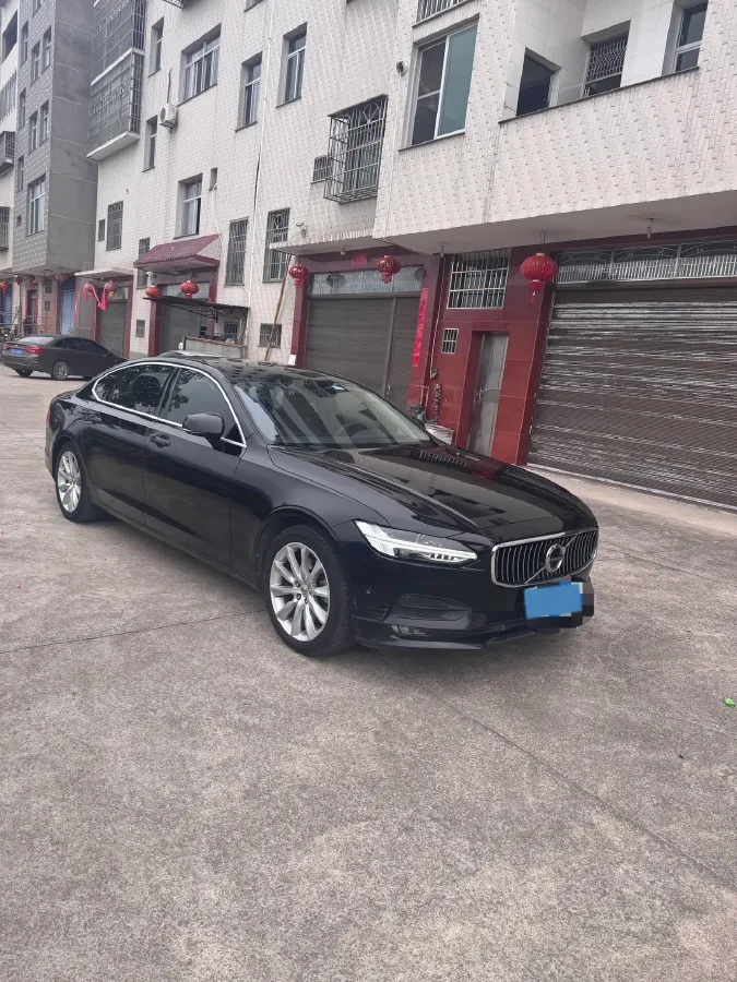 2018 Volvo S90 2.0T 254HP L4 8AT,autocango,china used car exporter,china ev exporter,chinese used car exporter,chinese used ev exporter