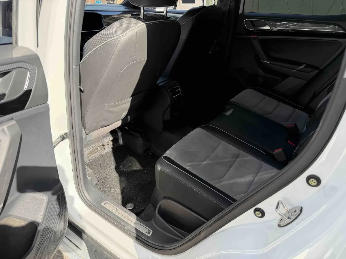 2020 Volkswagen Tayron X 2.0T 220HP L4 7DCT,autocango,china used car exporter,china ev exporter,chinese used car exporter,chinese used ev exporter