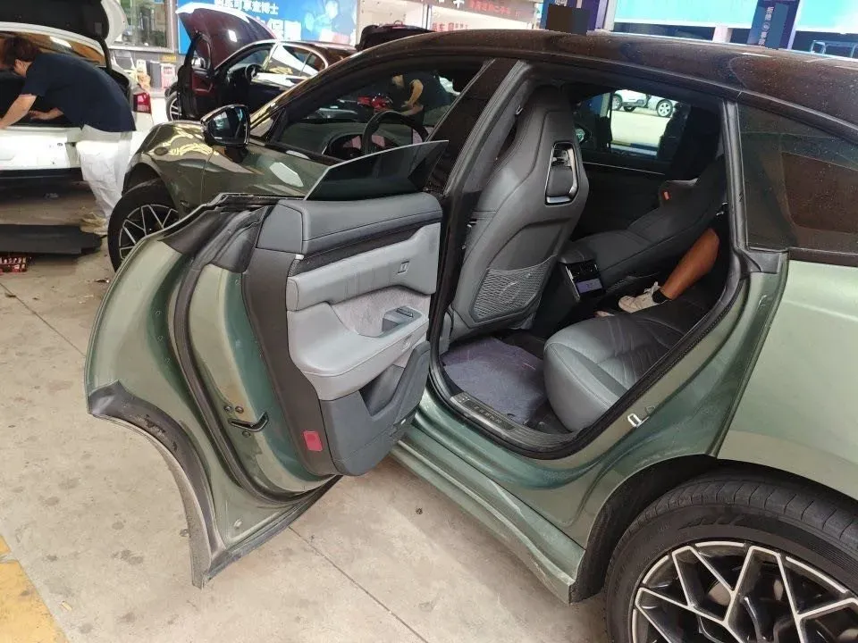 2024 Zeekr 001 BEV 100KWH,autocango,china used car exporter,china ev exporter,chinese used car exporter,chinese used ev exporter