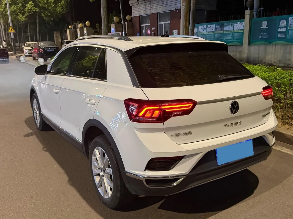 2022 Volkswagen T-Roc 1.4T 150HP L4 7DCT,autocango,china used car exporter,china ev exporter,chinese used car exporter,chinese used ev exporter