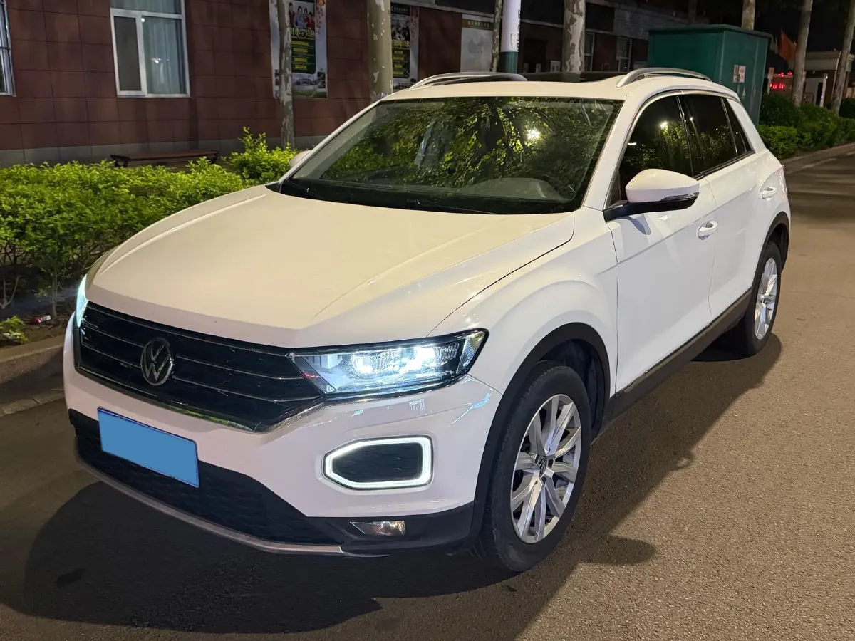 2022 Volkswagen T-Roc 1.4T 150HP L4 7DCT,autocango,china used car exporter,china ev exporter,chinese used car exporter,chinese used ev exporter