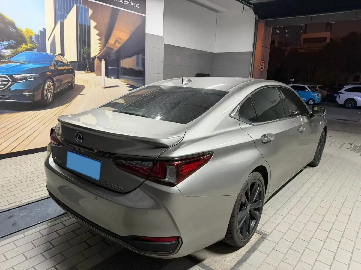 2021 Lexus ES 2.5L 178HP L4 E-CVT Hybrid,autocango,china used car exporter,china ev exporter,chinese used car exporter,chinese used ev exporter
