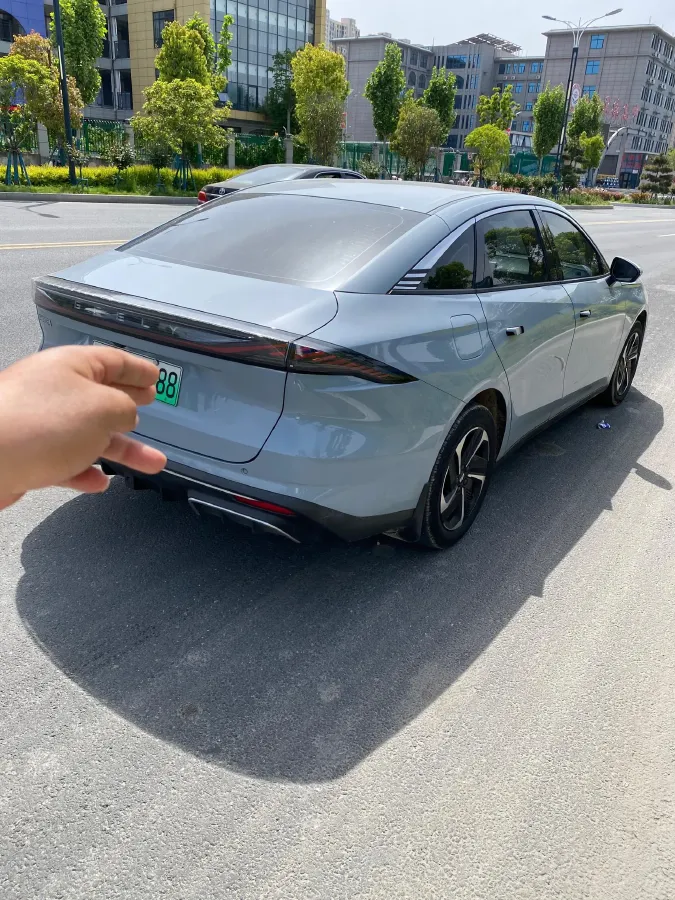2023 Geely Galaxy L6 1.5T 163HP L4 3DHT PHEV,autocango,china used car exporter,china ev exporter,chinese used car exporter,chinese used ev exporter