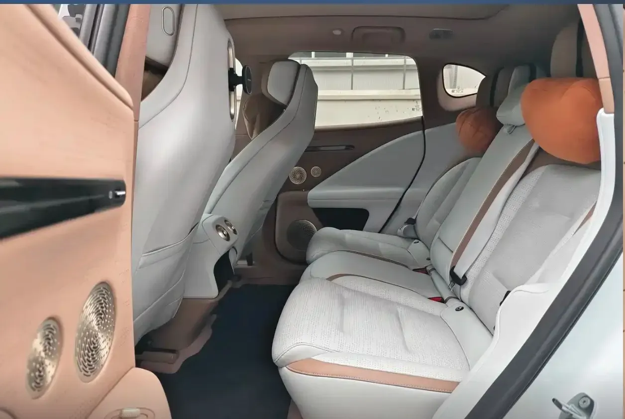 2024 Avatr 07 BEV 82.16KWH,autocango,china used car exporter,china ev exporter,chinese used car exporter,chinese used ev exporter