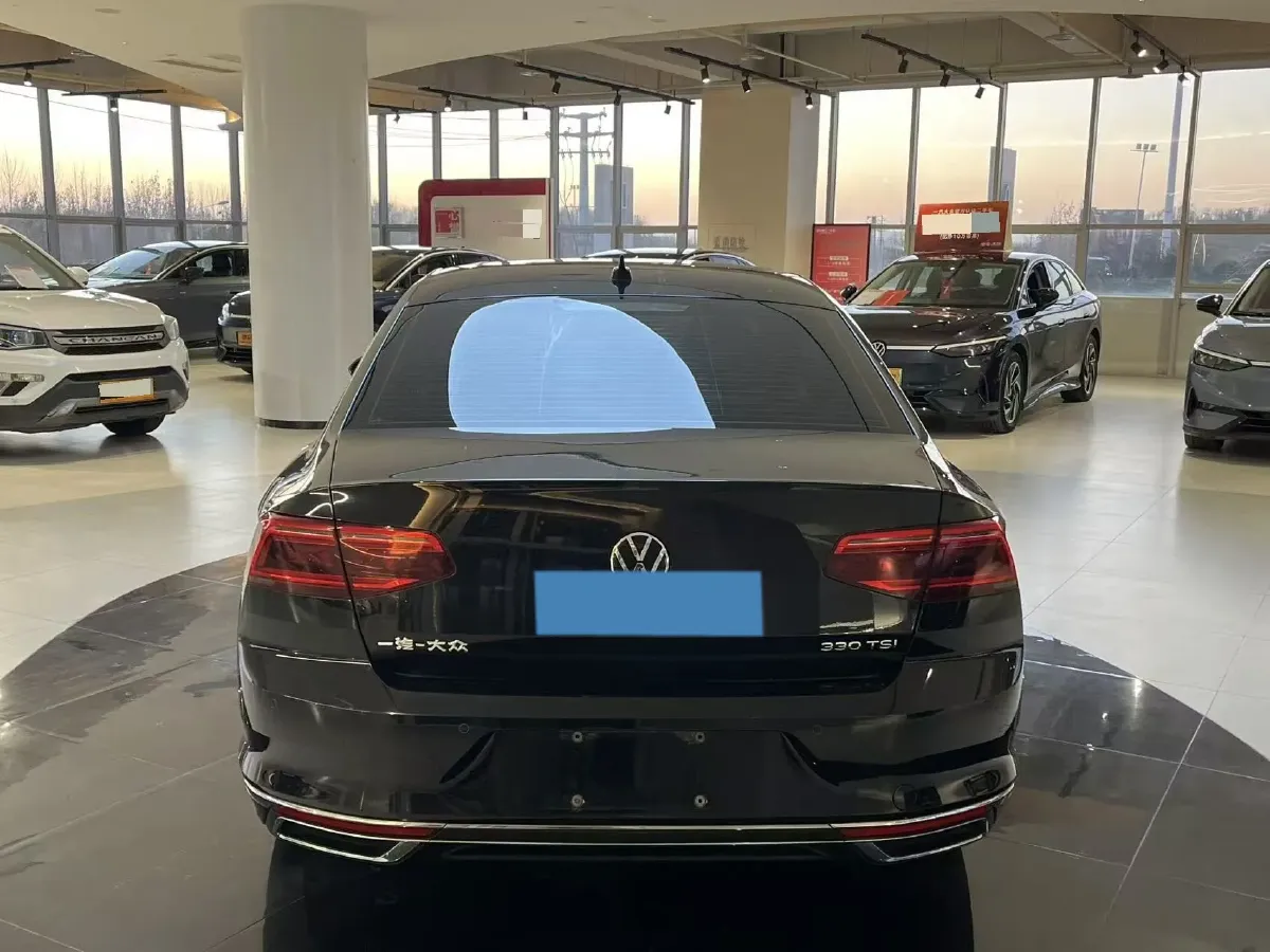 2020 Volkswagen Magotan 2.0T 186HP L4 7DCT,autocango,china used car exporter,china ev exporter,chinese used car exporter,chinese used ev exporter