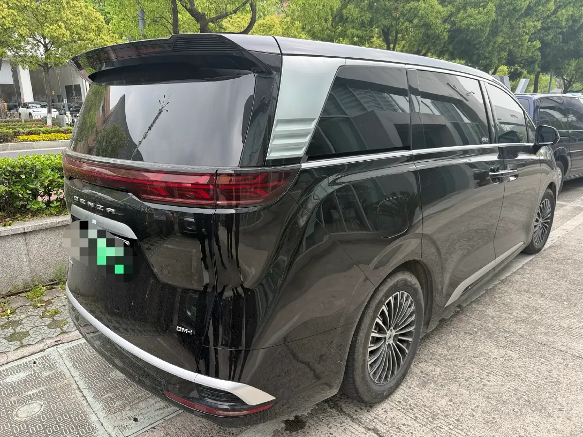 2024 Denza D9 1.5T 139HP L4 E-CVT PHEV 40KWH,autocango,china used car exporter,china ev exporter,chinese used car exporter,chinese used ev exporter