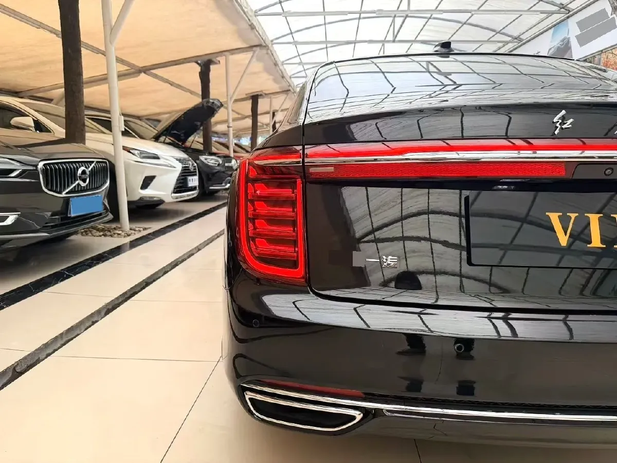 2023 HongQi H9 2.0T 252HP L4 7DCT,autocango,china used car exporter,china ev exporter,chinese used car exporter,chinese used ev exporter