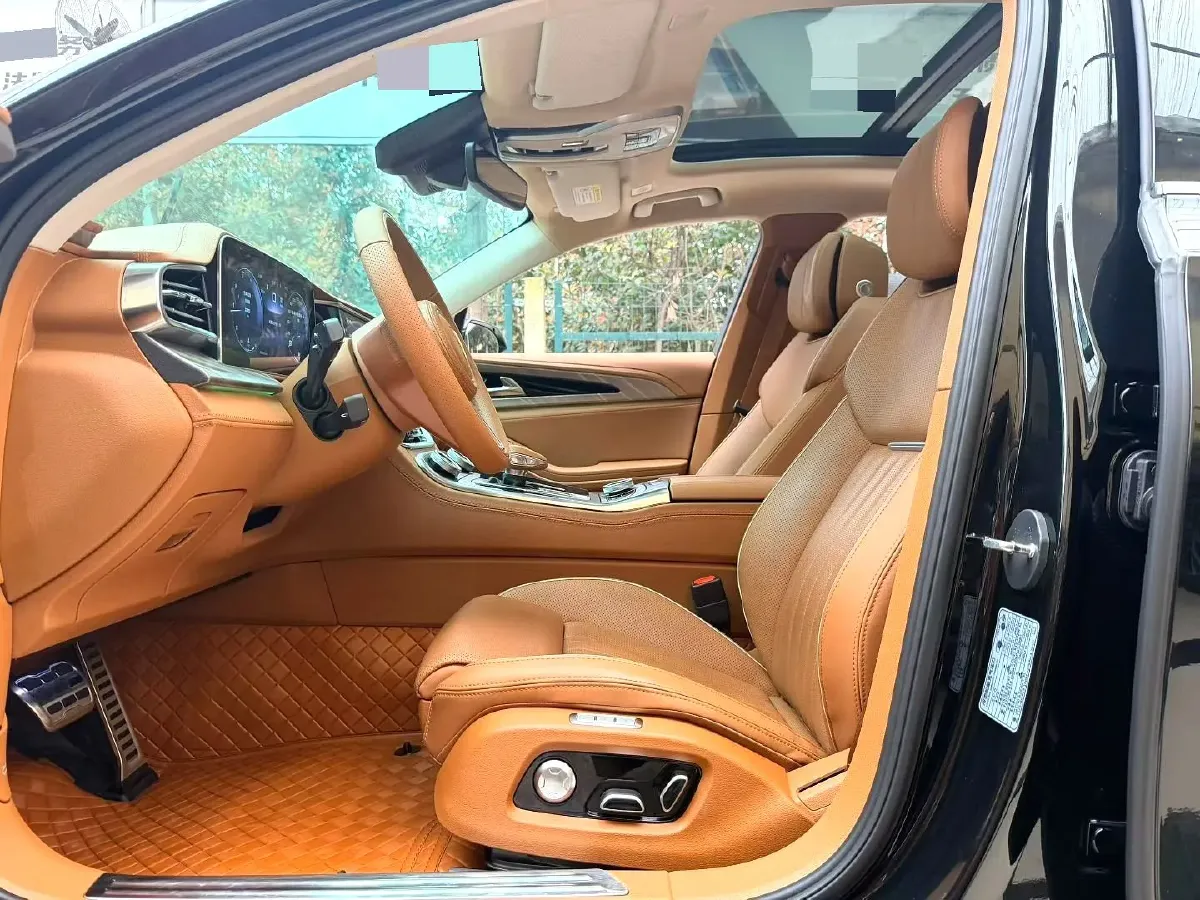 2023 HongQi H9 2.0T 252HP L4 7DCT,autocango,china used car exporter,china ev exporter,chinese used car exporter,chinese used ev exporter