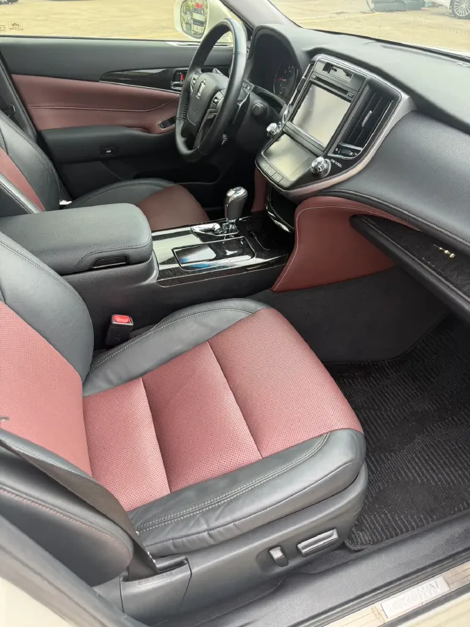 2018 Toyota Highlander 2.0T 220HP L4 6AT,autocango,china used car exporter,china ev exporter,chinese used car exporter,chinese used ev exporter