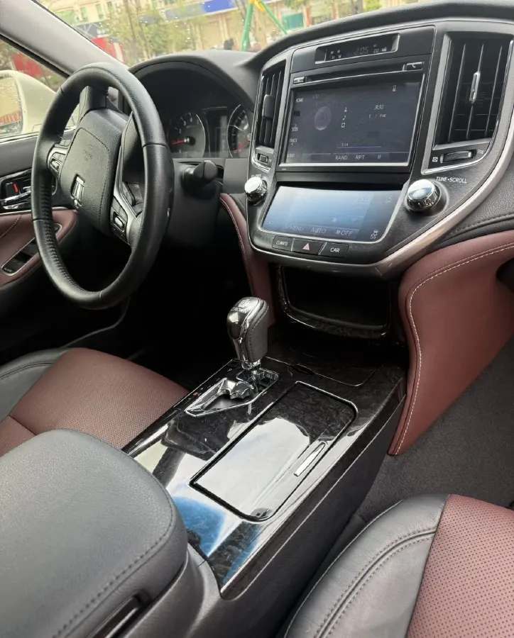 2018 Toyota Highlander 2.0T 220HP L4 6AT,autocango,china used car exporter,china ev exporter,chinese used car exporter,chinese used ev exporter