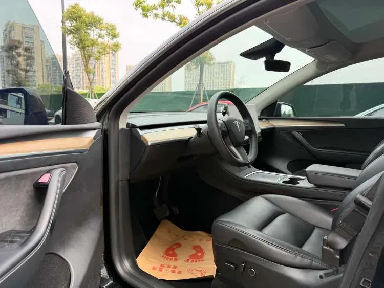 2022 Tesla Model Y BEV 60KWH,autocango,china used car exporter,china ev exporter,chinese used car exporter,chinese used ev exporter