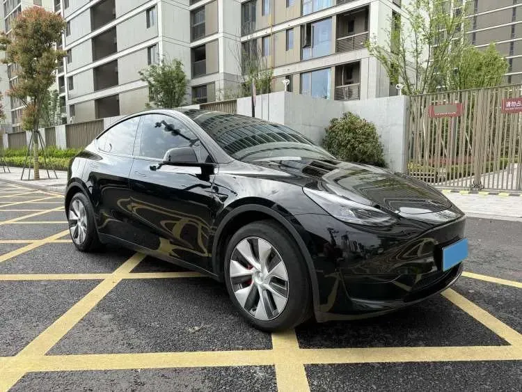 2022 Tesla Model Y BEV 60KWH,autocango,china used car exporter,china ev exporter,chinese used car exporter,chinese used ev exporter