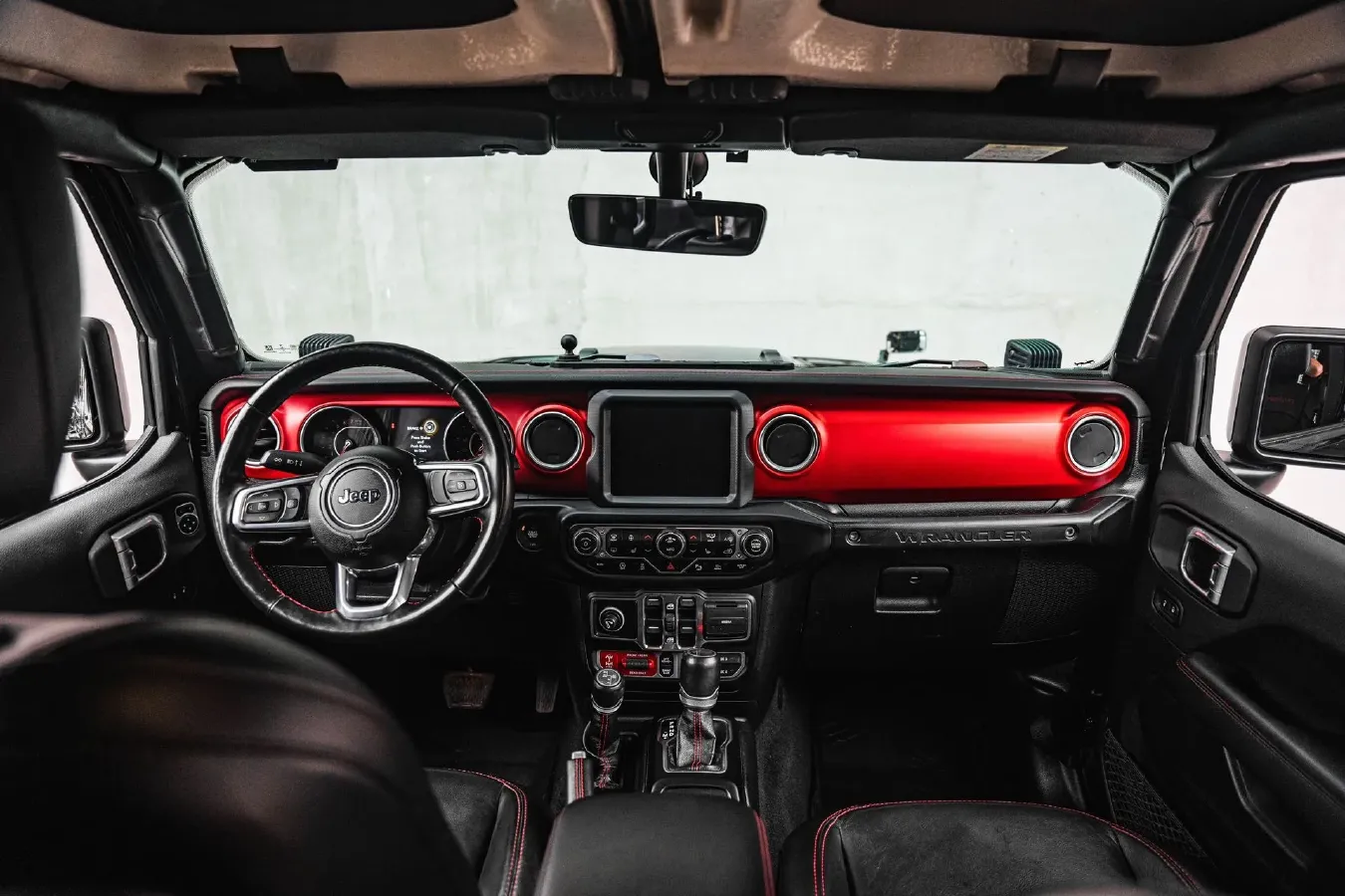 2021 Jeep Wrangler 2.0T 266HP L4 8AT,autocango,china used car exporter,china ev exporter,chinese used car exporter,chinese used ev exporter