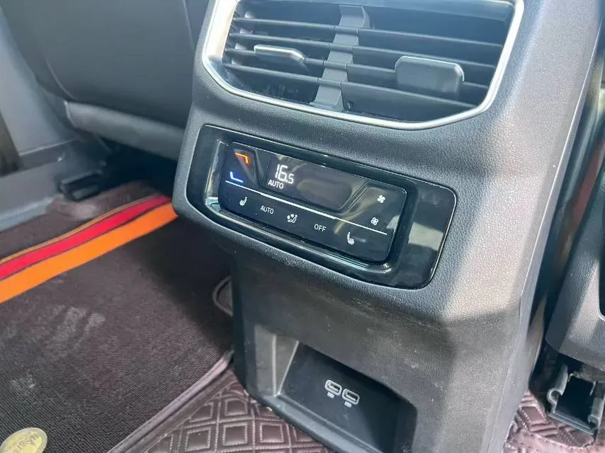 2021 Volkswagen Talagon 2.0T 220HP L4 7DCT,autocango,china used car exporter,china ev exporter,chinese used car exporter,chinese used ev exporter