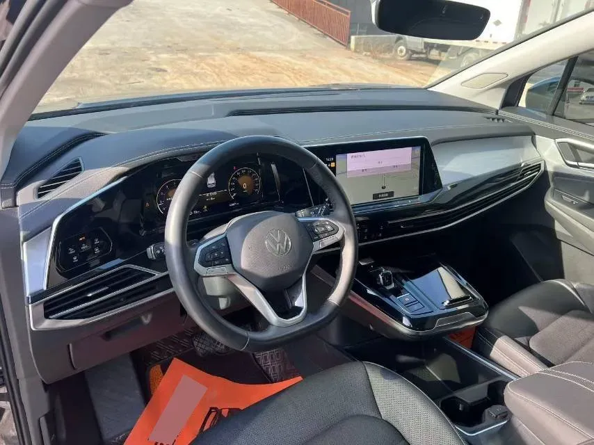 2021 Volkswagen Talagon 2.0T 220HP L4 7DCT,autocango,china used car exporter,china ev exporter,chinese used car exporter,chinese used ev exporter