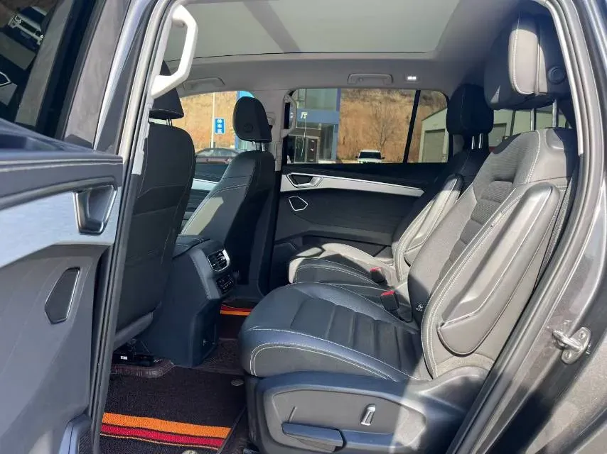 2021 Volkswagen Talagon 2.0T 220HP L4 7DCT,autocango,china used car exporter,china ev exporter,chinese used car exporter,chinese used ev exporter