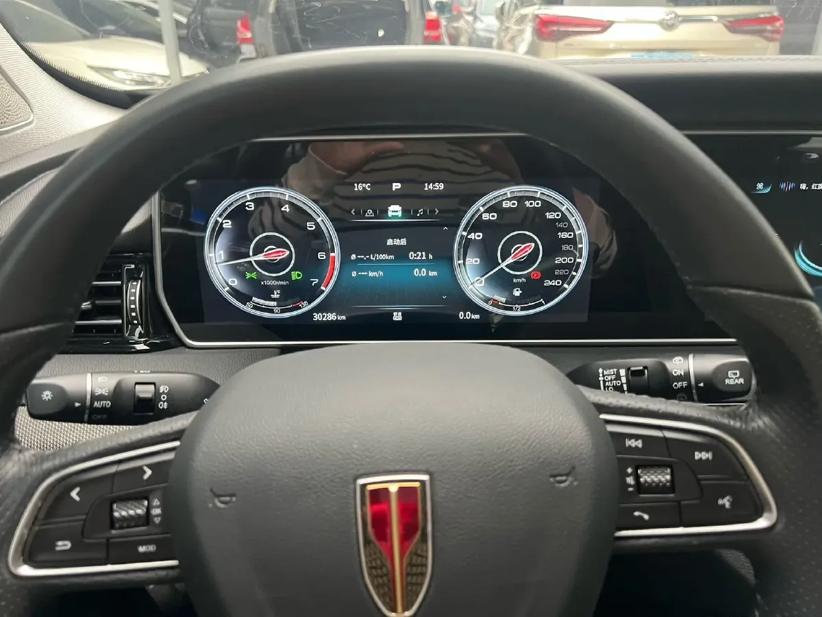 2022 HongQi HS5 2.0T 224HP L4 6AT,autocango,china used car exporter,china ev exporter,chinese used car exporter,chinese used ev exporter