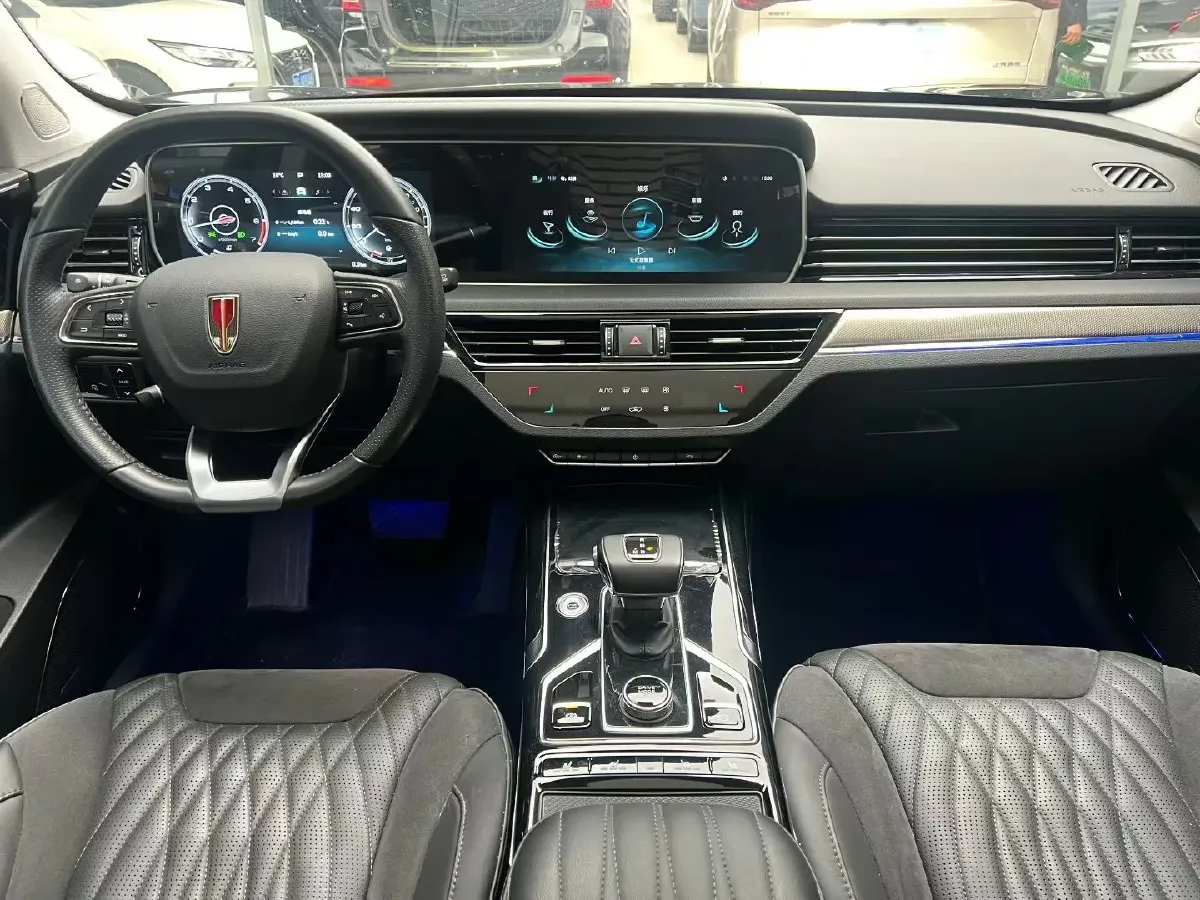 2022 HongQi HS5 2.0T 224HP L4 6AT,autocango,china used car exporter,china ev exporter,chinese used car exporter,chinese used ev exporter
