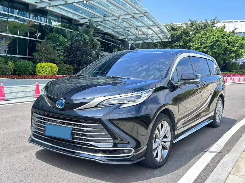 2023 Toyota Sienna 2.5L 189HP L4 E-CVT Hybrid,autocango,china used car exporter,china ev exporter,chinese used car exporter,chinese used ev exporter