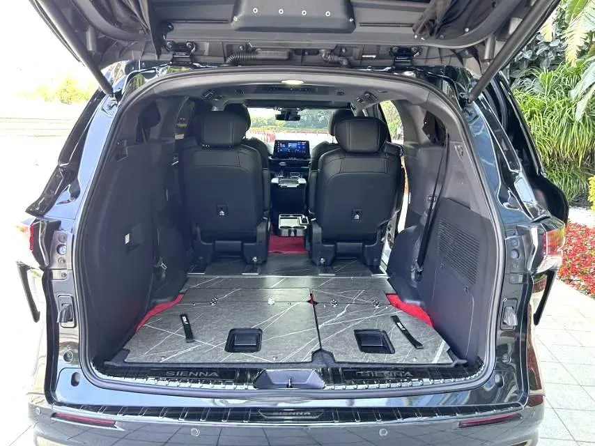 2023 Toyota Sienna 2.5L 189HP L4 E-CVT Hybrid,autocango,china used car exporter,china ev exporter,chinese used car exporter,chinese used ev exporter
